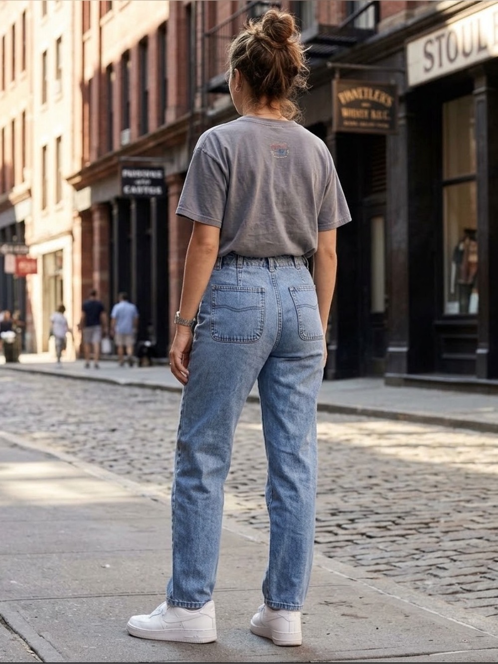 Vintage Dockers High Waisted Mom Jeans Medium Wash Straight Leg Size 6 27x29